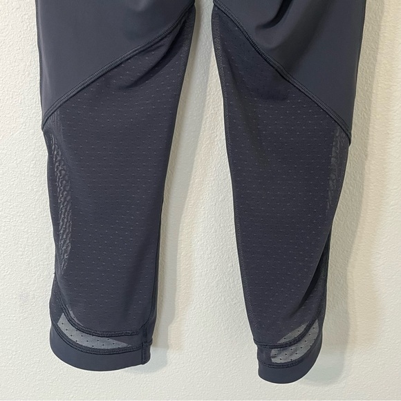 Lululemon Revitalize Cropped Leggings - Picture 7 of 8